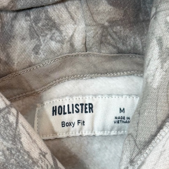 Hollister Camo Chevrolet Men’s Boxy Fit Hoodie - Picture 5 of 6